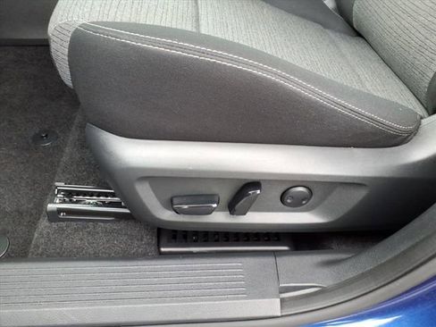 Certified 2023 Nissan Rogue SV image 12