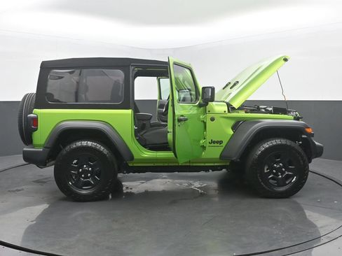 Used 2025 Jeep Wrangler Sport AWD/4WD image 54
