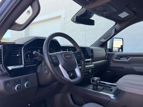 Used 2024 GMC Sierra 1500 SLT w/ SLT Premium Plus Package AWD/4WD image 12