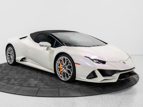 Used 2024 Lamborghini Huracan EVO AWD/4WD image 24