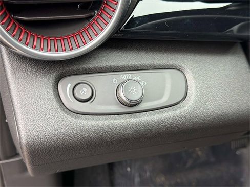 New 2026 Chevrolet Trax RS w/ Sunroof Package image 22