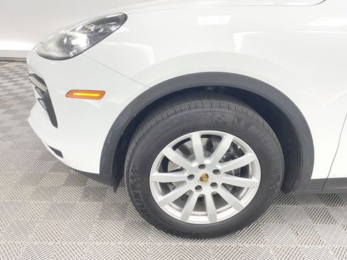 Certified 2020 Porsche Cayenne image 12