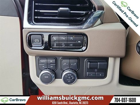 Used 2025 GMC Yukon XL Denali w/ Denali Reserve Package image 19
