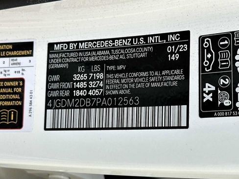 Used 2023 Mercedes-Benz EQS 450+ SUV image 33