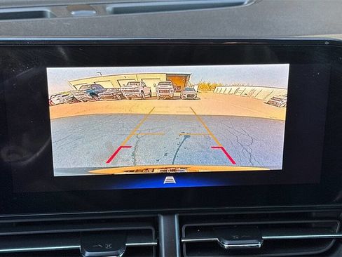 Used 2025 Chevrolet Trax RS w/ Driver Confidence Package image 15