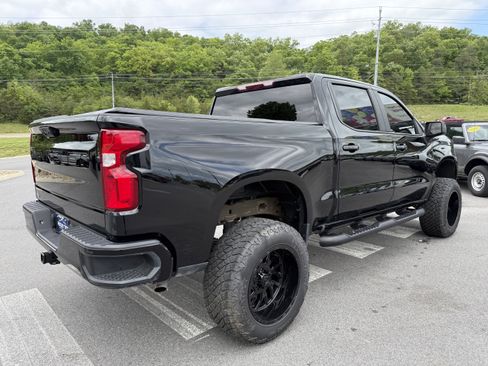 Used 2024 Chevrolet Silverado 1500 RST AWD/4WD image 5
