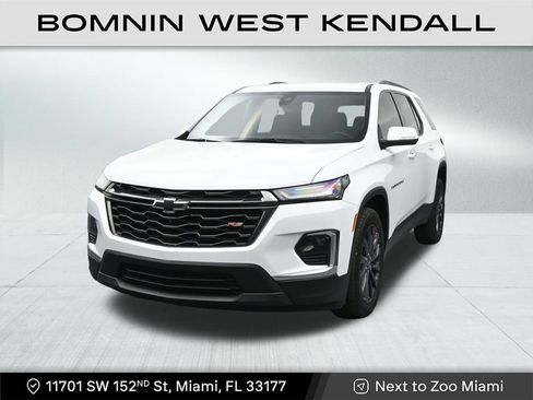Used 2023 Chevrolet Traverse RS image 8