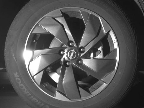 Used 2025 Nissan Rogue SV AWD/4WD image 15