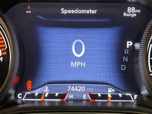 Used 2019 Jeep Cherokee Limited AWD/4WD image 6