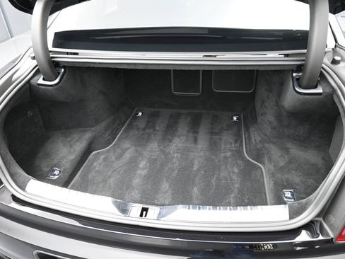 Used 2024 Bentley Flying Spur W12 image 36