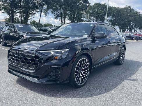 Certified 2025 Audi SQ8 Prestige w/ Prestige Package AWD/4WD image 3