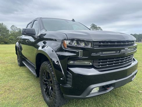 Used 2020 Chevrolet Silverado 1500 LT Trail Boss image 3