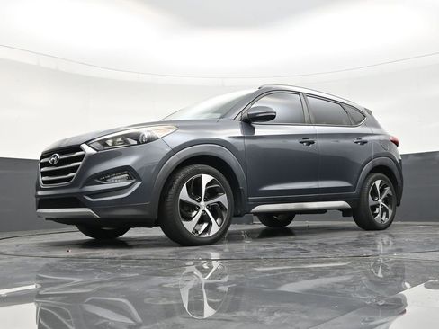 Used 2018 Hyundai Tucson Sport image 19