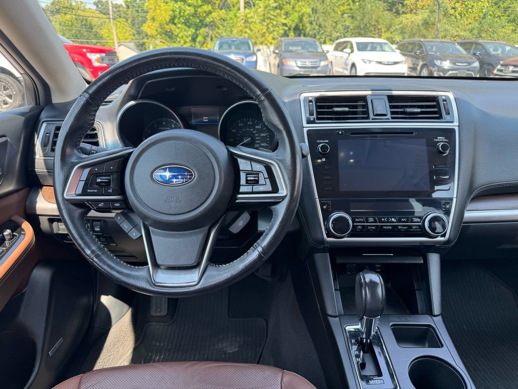 Used 2018 Subaru Outback 2.5i Touring AWD/4WD image 18
