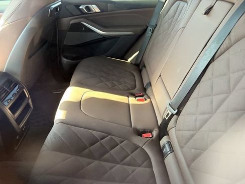 Used 2026 BMW X5 sDrive40i w/ M Sport Package RWD image 10