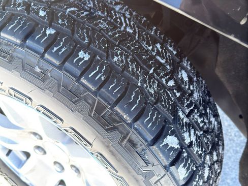 Used 2019 Chevrolet Silverado 1500 LD LT image 10