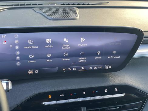 Used 2025 Buick Enclave Preferred image 13