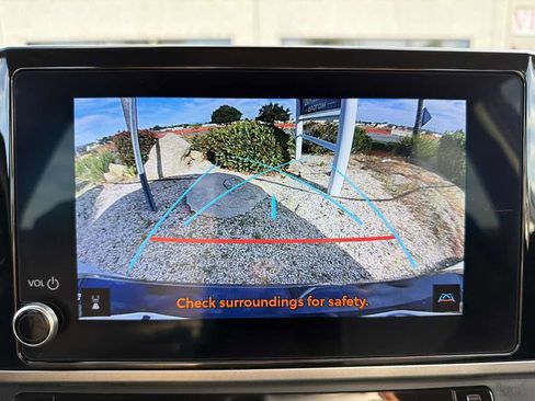 Used 2025 Toyota Camry LE image 43