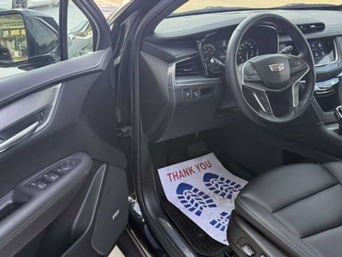 Certified 2024 Cadillac XT5 Luxury w/ LPO, Floor Liner Package AWD/4WD image 42