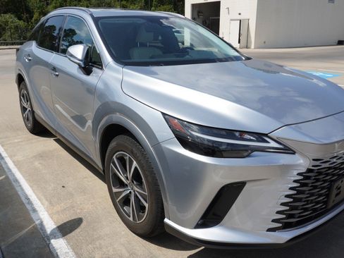 Used 2024 Lexus RX 350 Premium w/ Accessory Package (Z1) FWD image 3