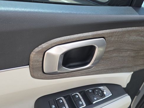 Certified 2021 Kia Sorento EX image 20