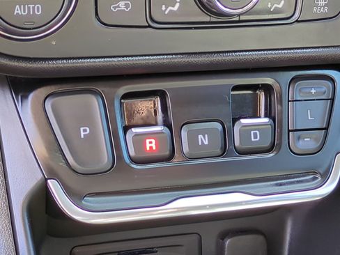 Used 2021 GMC Terrain SLT w/ LPO, Floor Liner Package image 25