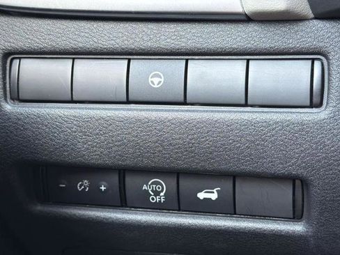 Certified 2025 Nissan Rogue SL AWD/4WD image 14