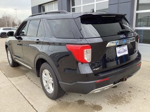 Used 2022 Ford Explorer XLT w/ Equipment Group 202A image 10