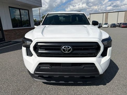 Used 2025 Toyota Tacoma SR RWD image 11