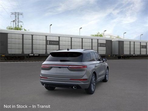 New 2026 Lincoln Corsair Grand Touring image 9