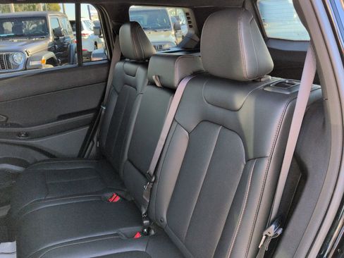 New 2026 Jeep Cherokee Limited image 13