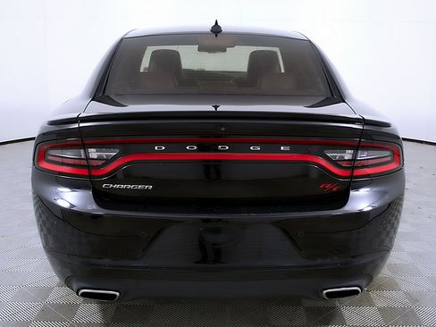Used 2015 Dodge Charger R/T image 8