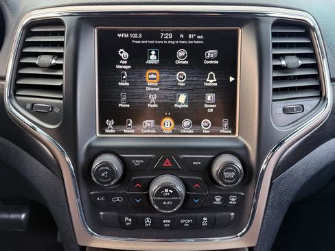 Used 2016 Jeep Grand Cherokee Laredo w/ Quick Order Package 23E image 26