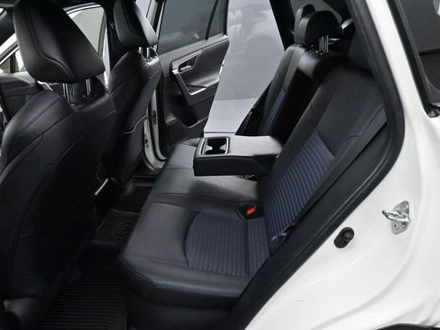 Used 2022 Toyota RAV4 XSE AWD/4WD image 31