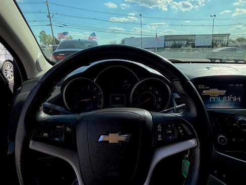 Used 2014 Chevrolet Cruze LT FWD image 15