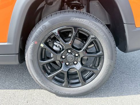 New 2026 Jeep Compass Latitude image 32