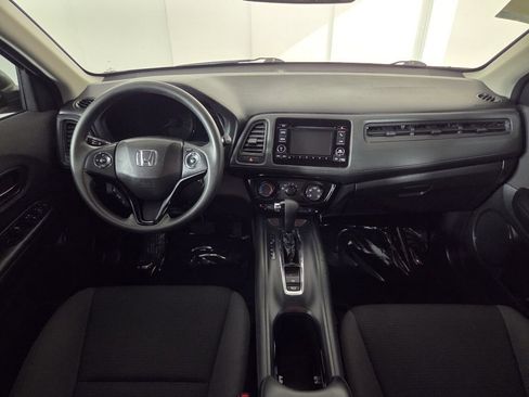 Used 2021 Honda HR-V LX image 28