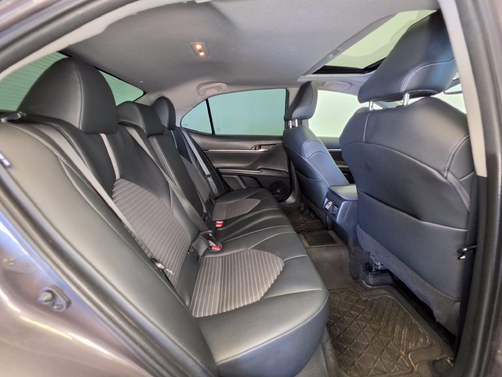 Used 2022 Toyota Camry SE AWD/4WD image 7
