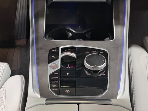 Used 2024 BMW X5 xDrive40i w/ Premium Package image 15