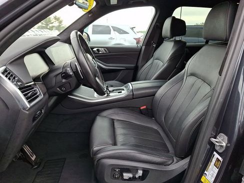 Used 2022 BMW X5 xDrive40i w/ M Sport Package AWD/4WD image 13