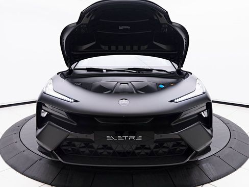 Used 2025 Lotus Eletre image 24