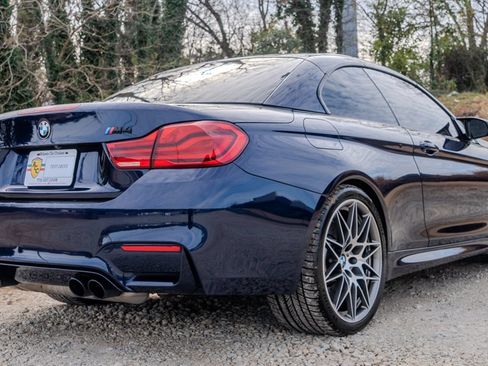 Used 2018 BMW M4 Convertible image 5