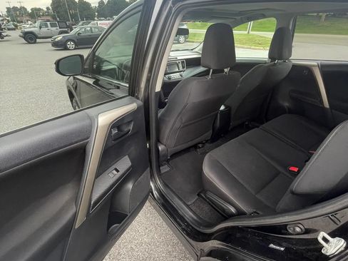 Used 2013 Toyota RAV4 XLE AWD/4WD image 46