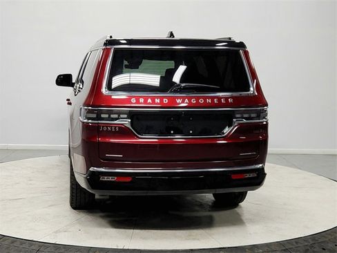 Used 2023 Jeep Grand Wagoneer L Series II image 6