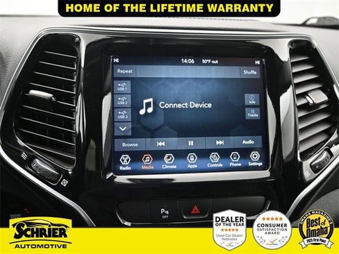 Used 2019 Jeep Cherokee Limited image 21