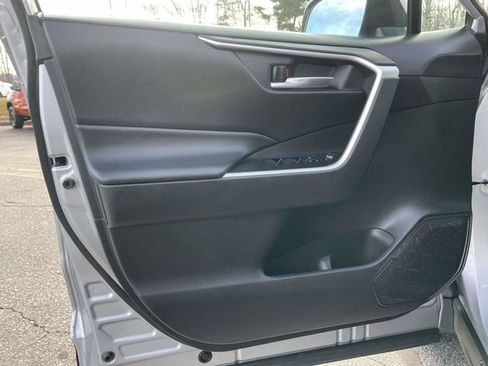 Used 2024 Toyota RAV4 XLE image 17