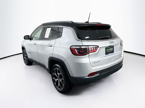 Used 2025 Jeep Compass Limited AWD/4WD image 5