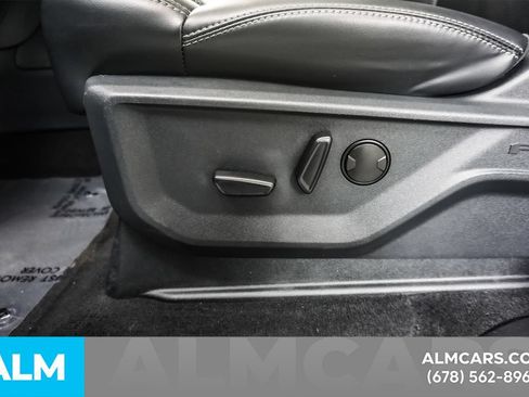 Used 2025 Ford Expedition Platinum AWD/4WD image 35