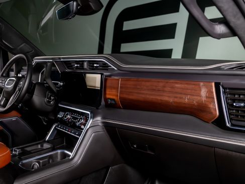 Used 2025 GMC Sierra 3500 Denali Ultimate image 31