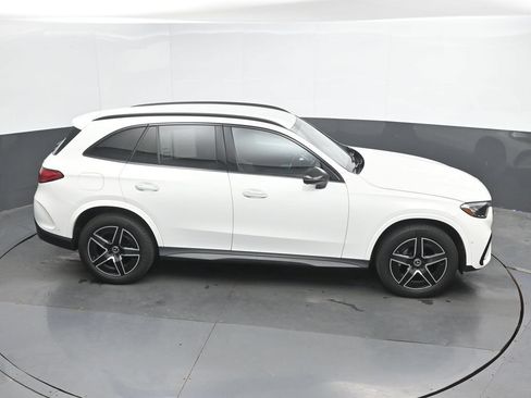 Used 2024 Mercedes-Benz GLC 300 4MATIC image 32